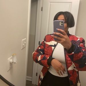 Fashion man jacket Sz 4xl in Men but fits a large in women